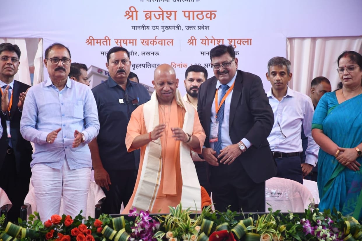 CM Yogi Adityanath inaugrates the Health city Vistar Hospital in Lucknow.