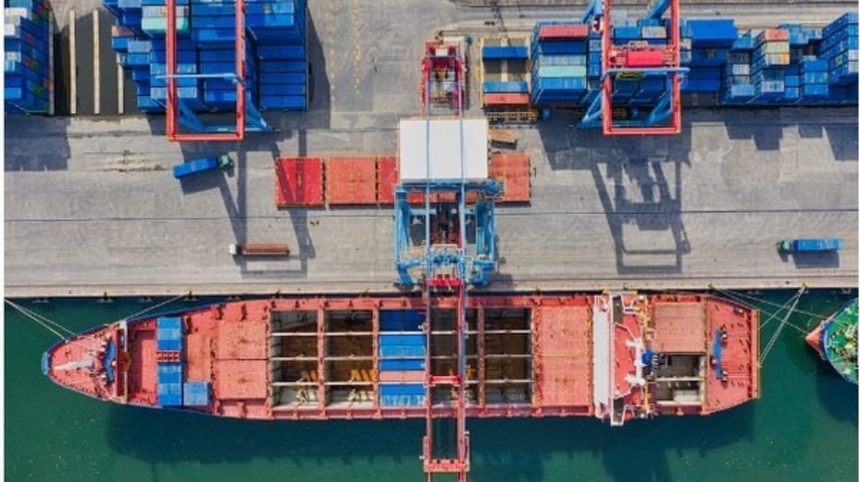 Indo-Bangla trade resumes from Petrapole land port amid tight security news in hindi