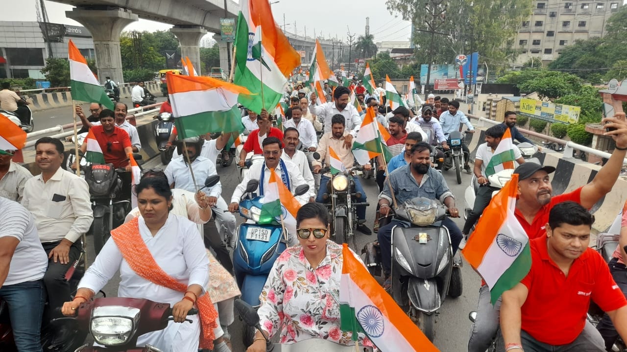 Maa Tujhe Pranam: City reverberated with Vande Mataram and Bharat Mata ki Jai in Tiranga Rally