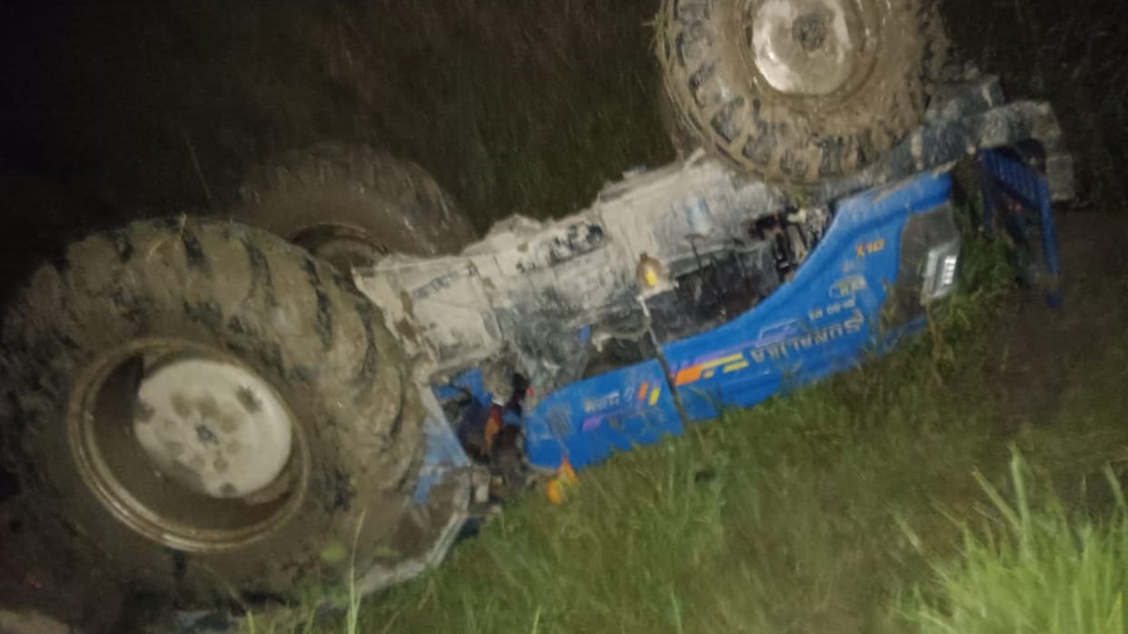 A man returning after plowing the field died after being crushed under a tractor