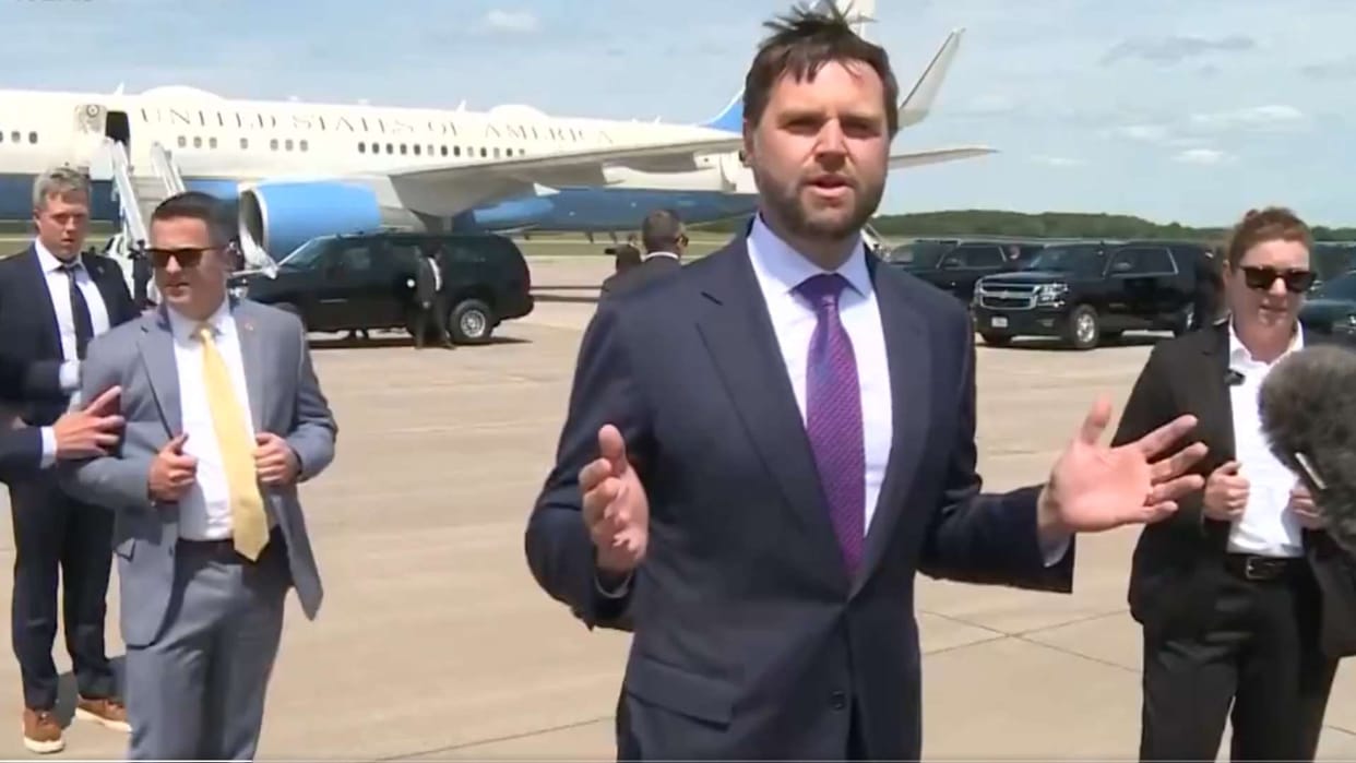 USA jd vance takes jibe at kamala harris air force two plane says it going to be mine in few months