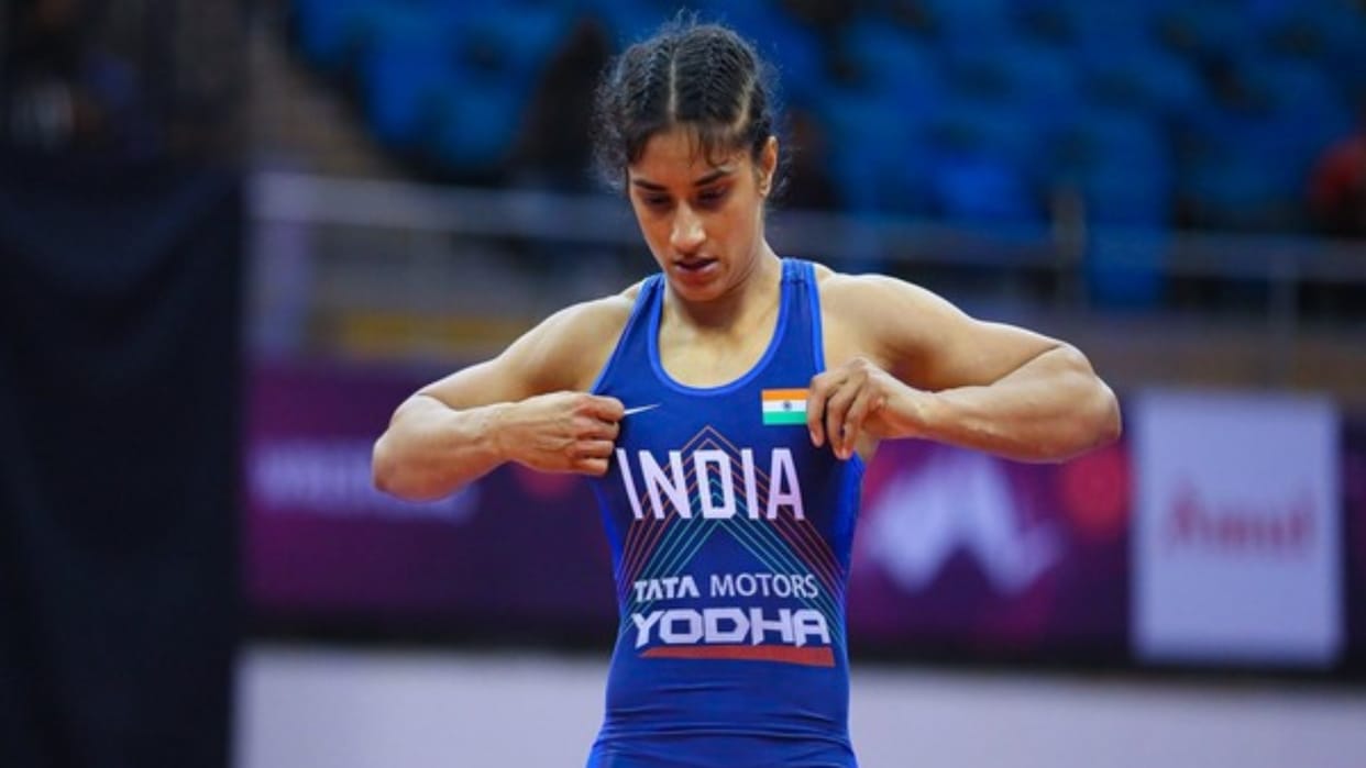 Vinesh Phogat: whole country is with wrestler said you are champion and will definitely come back