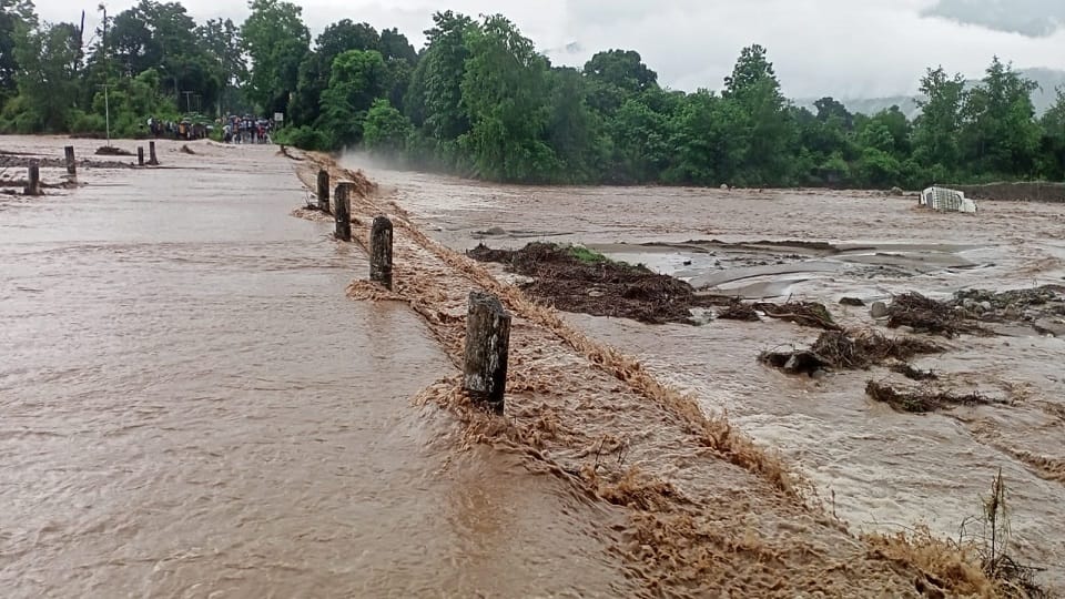 A jeep full of devotees was washed away in the flow of water in Kirora drain in tanakpur