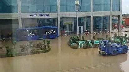 Prayagraj Flood Update : गंगा की रफ्तार थमी पर निचली इलाकों में बाढ़ का खतरा बरकरार, पलायन की तैयारी Prayagraj Flood Update: Ganga's speed has slowed down but flood threat persists in low lying areas