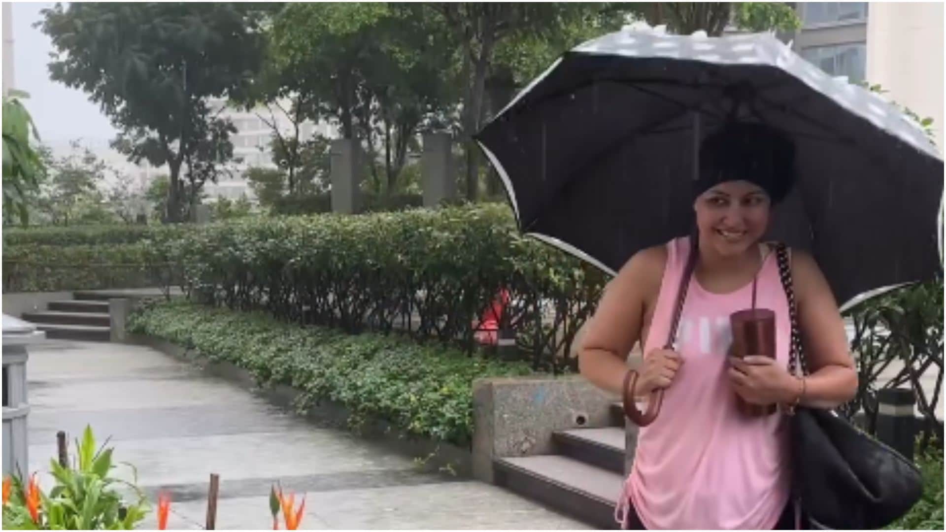 Hina Khan Going Gym in heavy rain amid breast cancer treatment shares video write importance of daily workout