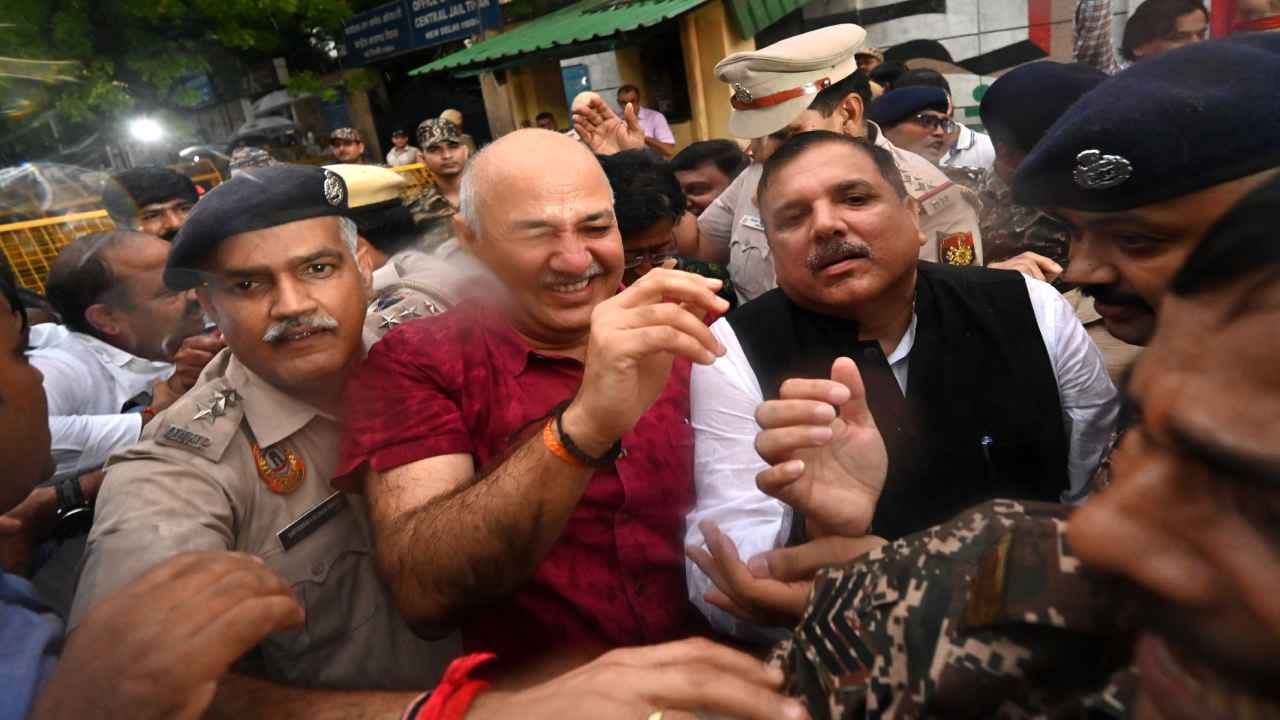 AAP celebrates Manish Sisodia release from tihar jail photos