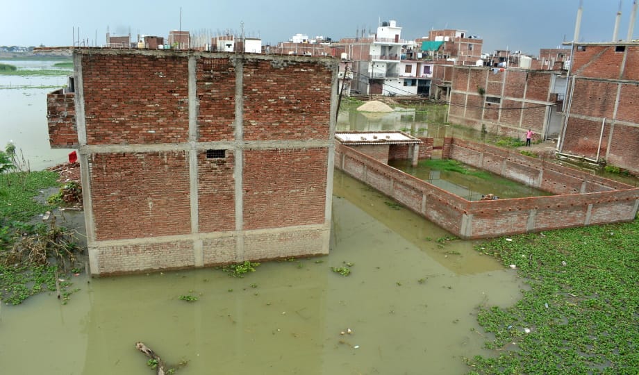 Prayagraj Flood Update: Ganga's speed has slowed down but flood threat persists in low lying areas