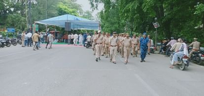 BKU का ट्रैक्टर तिरंगा मार्च: मेरठ कमिश्नरी में पुलिस ने जड़ा ताला, बिजनाैर में पुलिस से धक्का-मुक्की Meerut: Bhakiyu tractor tricolor march today, will surround commissionerate