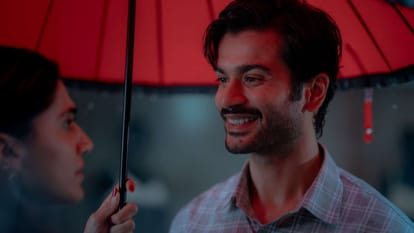 Phir Aayi Hasseen Dillruba review by Pankaj Shukla Jayprad Desai Aanand L Rai Taapsee Pannu Vikrant Massey