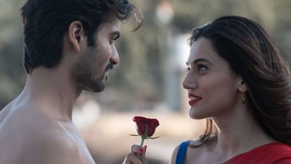 Phir Aayi Hasseen Dillruba review by Pankaj Shukla Jayprad Desai Aanand L Rai Taapsee Pannu Vikrant Massey