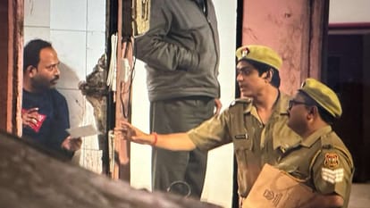 Phir Aayi Hasseen Dillruba review by Pankaj Shukla Jayprad Desai Aanand L Rai Taapsee Pannu Vikrant Massey