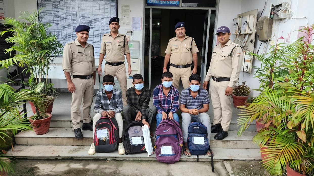 Dehradun Crime Four members of MP gang arrested theft from three vehicle showroom in a single night