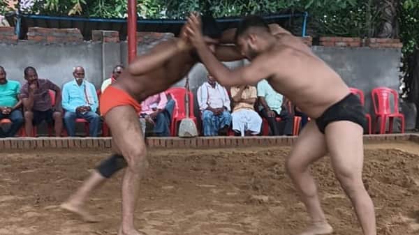 Women dominate wrestling 150 players showed their strength in Kashi