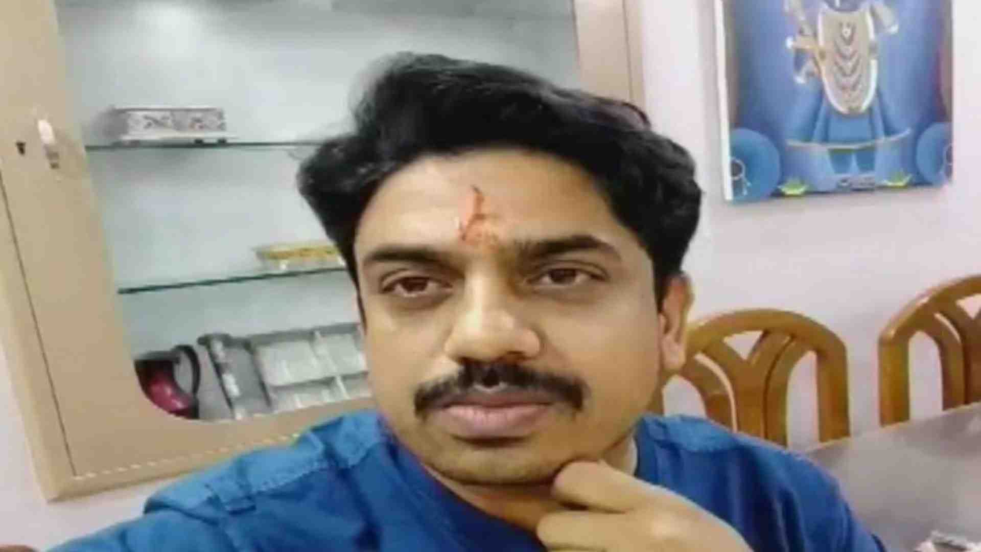 दोषी शिक्षक रवींद्र सिंह।