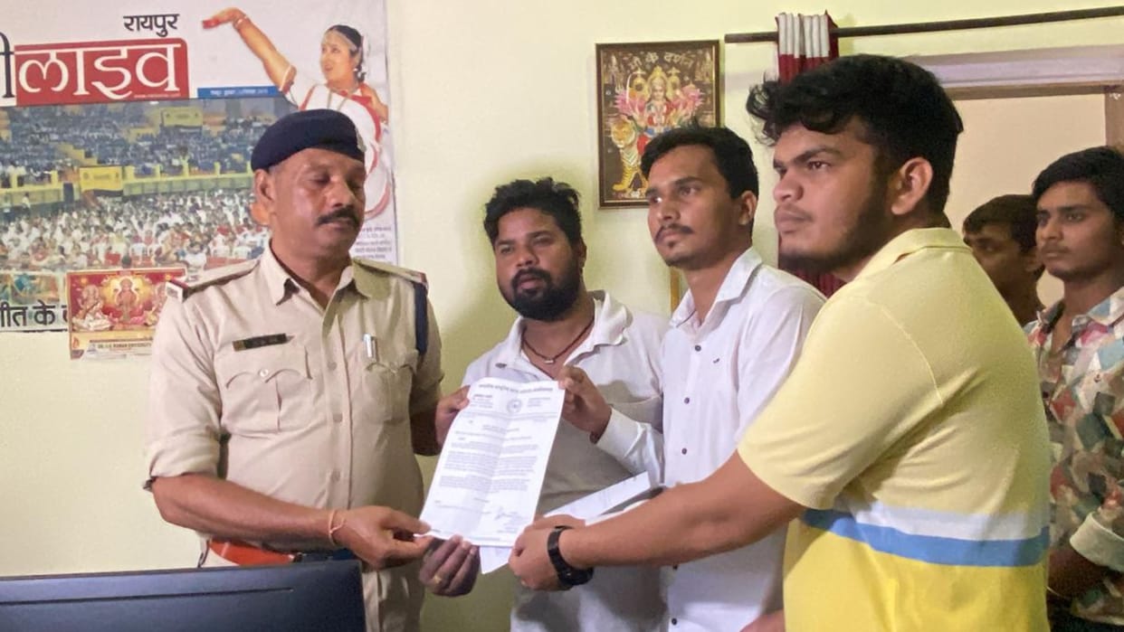 'Raipur traffic system is very bad': NSUI submitted a memorandum to ASP