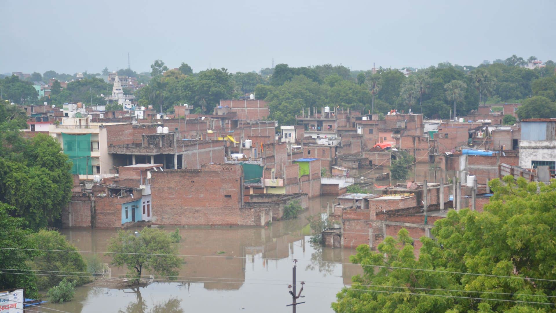 flood in Varanasi More than 5000 people affected by Ganga River