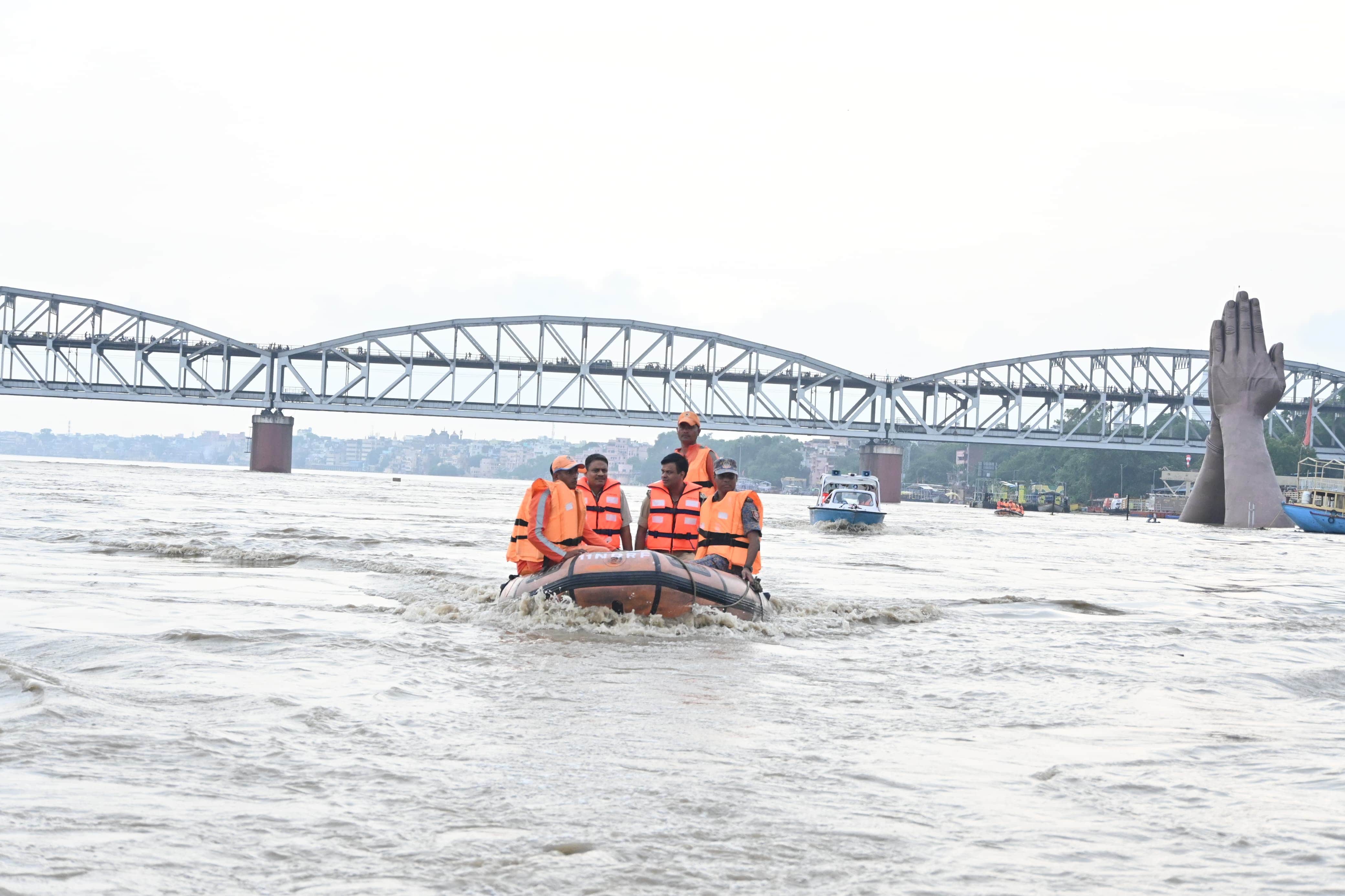 flood in Varanasi More than 5000 people affected by Ganga River