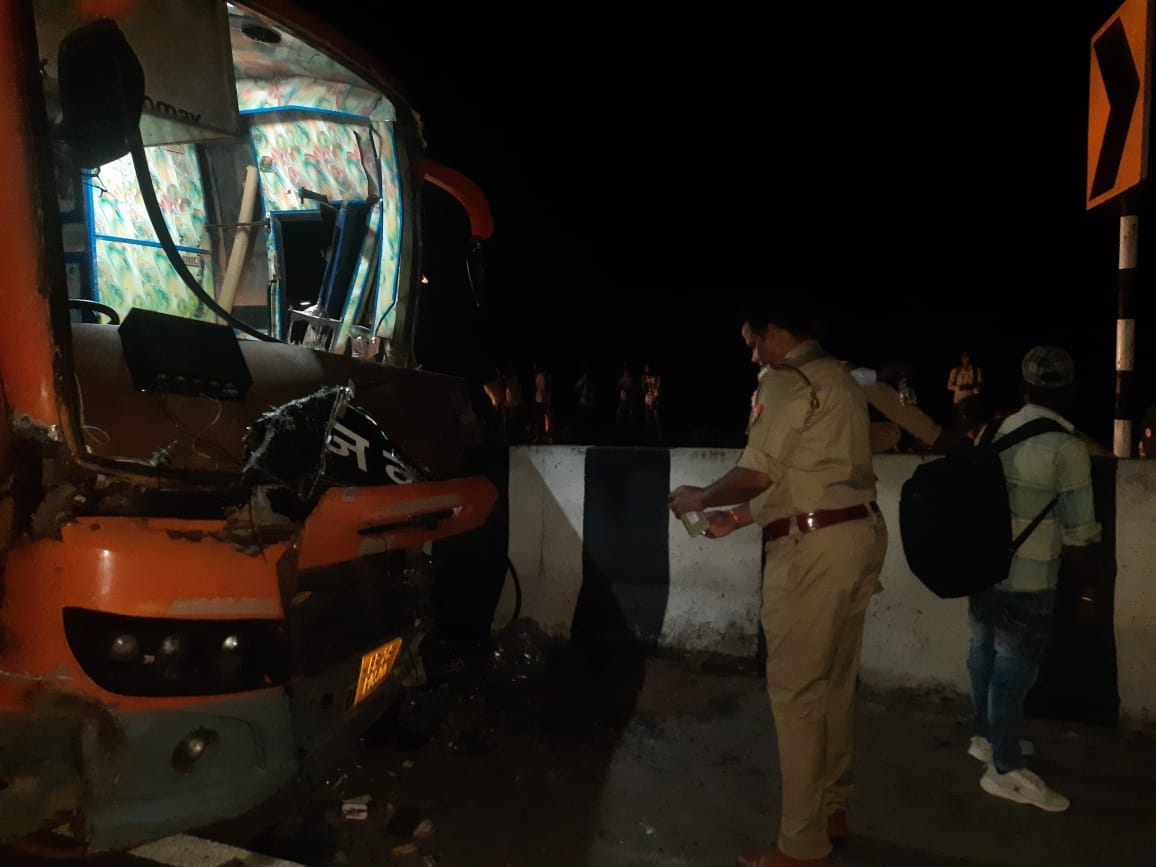 Double decker bus colloied with a truck in Bijnau Lucknow.