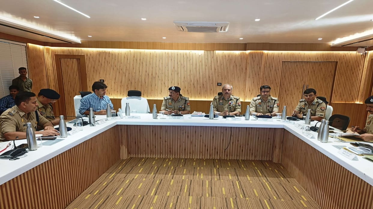 Officials brainstormed for crowd control in Mahakumbh, prepared roadmap for traffic management