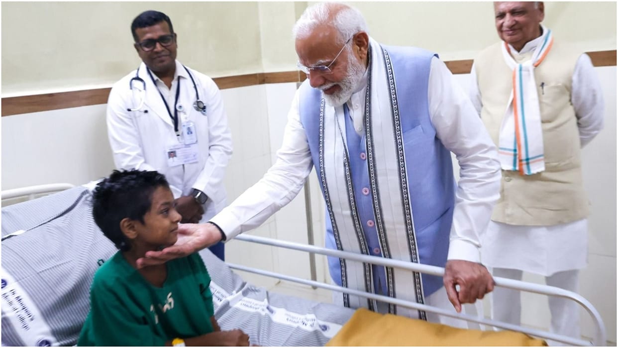 PM narendra modi wayanad visit live updates conduct kerala aerial survey of landslide affected areas bally bri