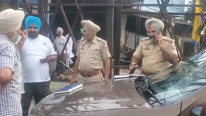 Firing on cloth merchant in batala