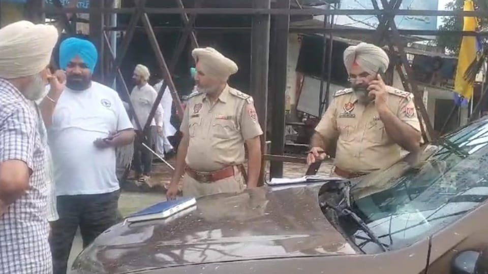 Firing on cloth merchant in batala