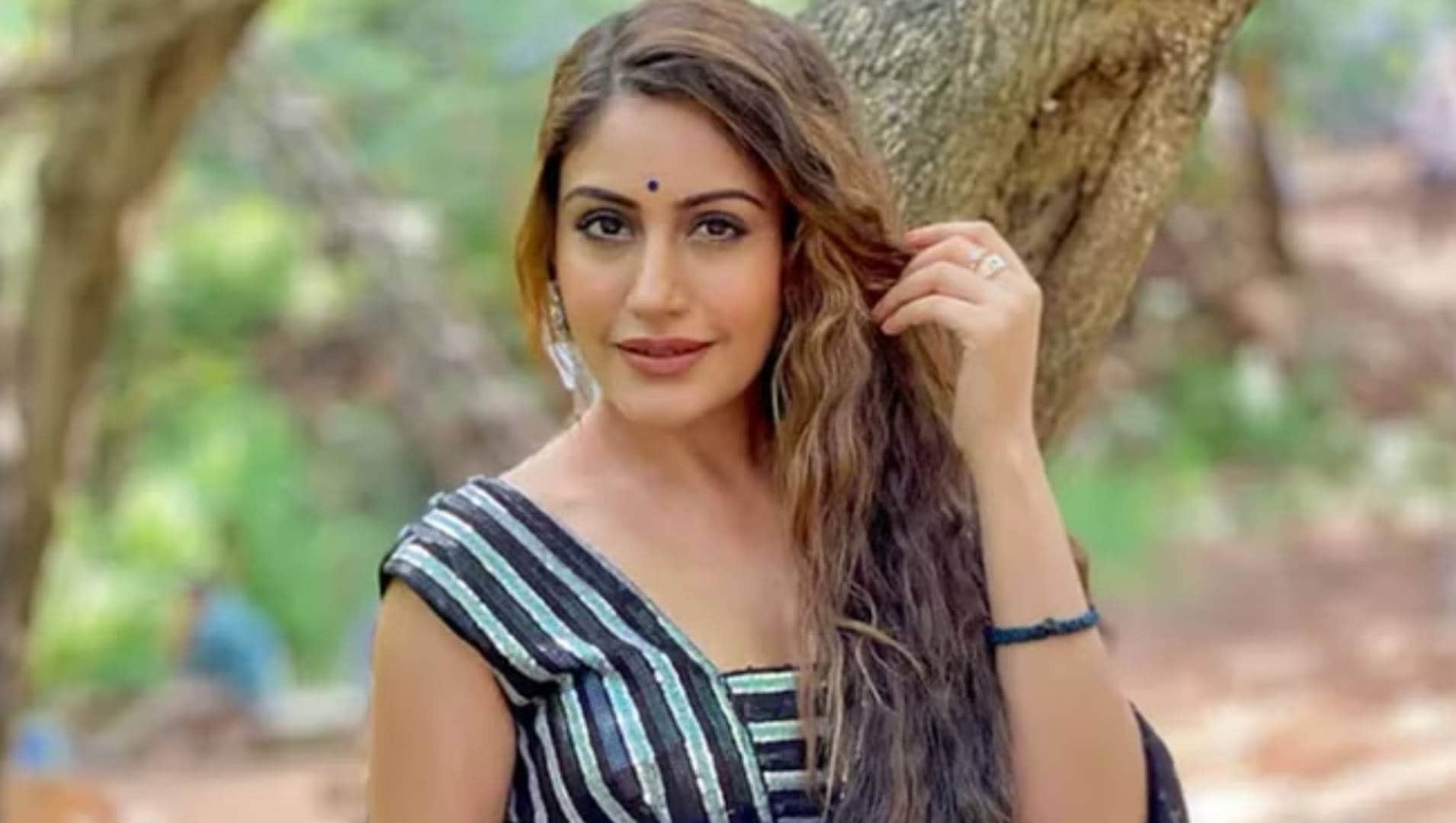 tv actress Refused to play mother role quit show Parul Chauhan Surbhi Chandna nia sharma Jasmin Bhasin Drashti