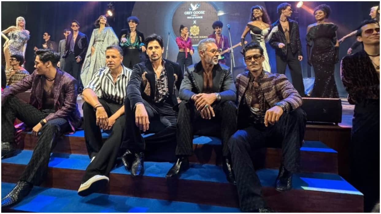 Yodha Actor Sidharth Malhotra graced the runway for designers Shantnu And Nikhil See Photos