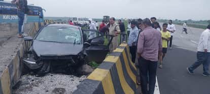 MP News: Car collides with divider on Maxi four lane in Shajapur three killed and one injured