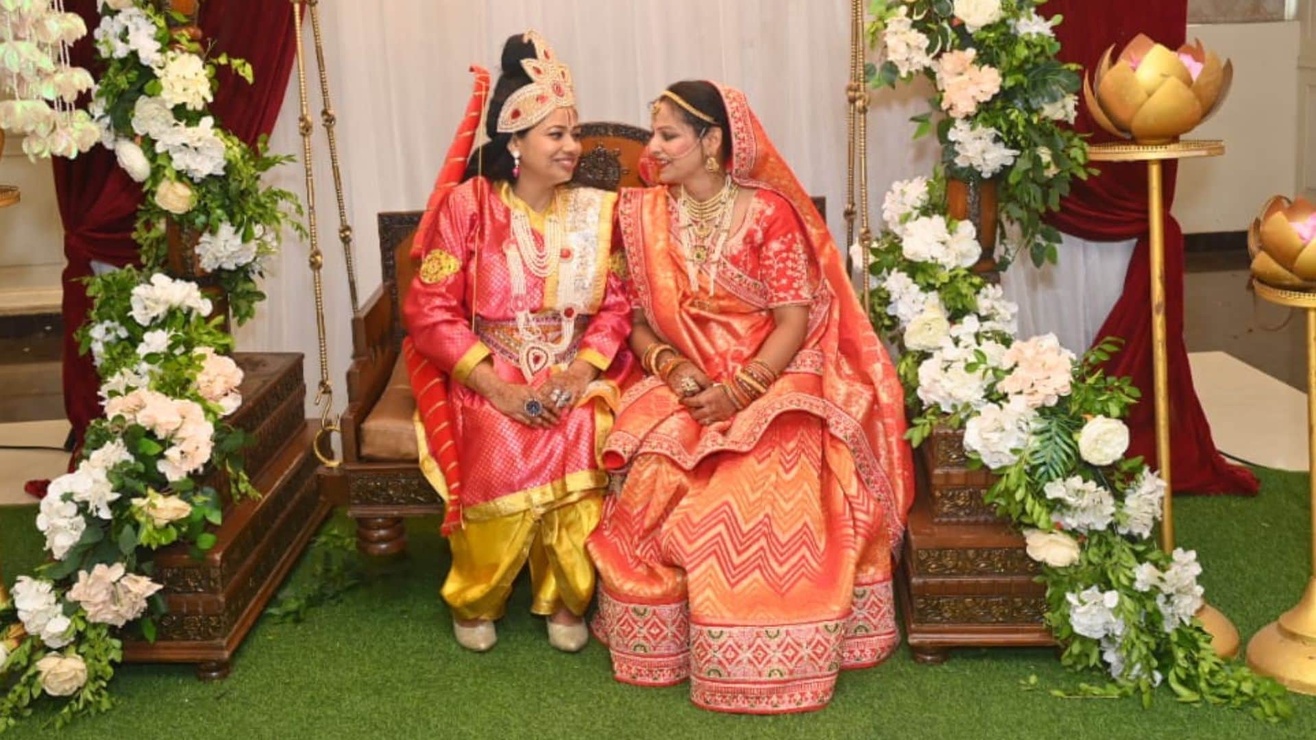 Teej celebrated in Kashi women gave cultural presentation see beautiful scene in pictures