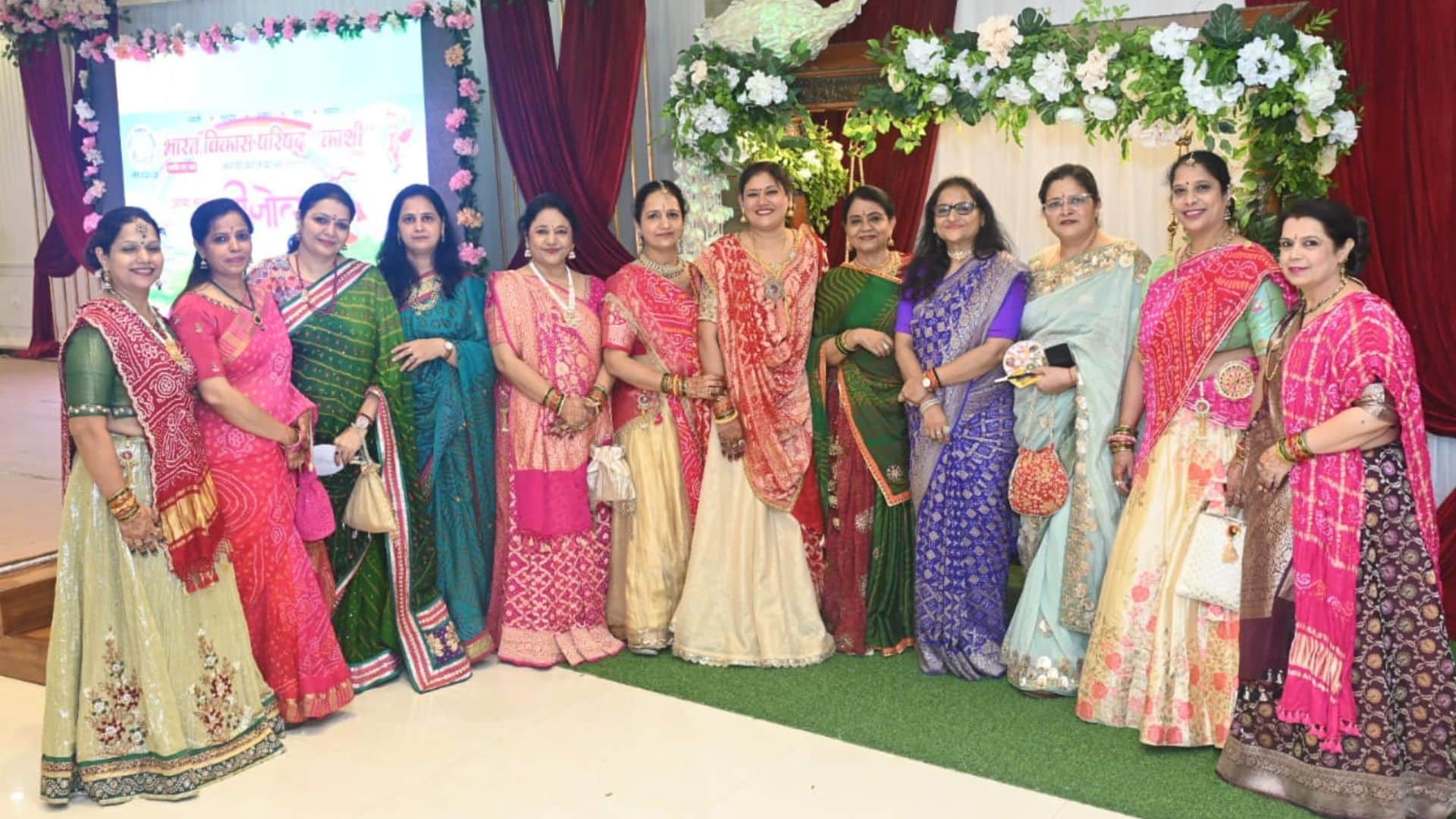 Teej celebrated in Kashi women gave cultural presentation see beautiful scene in pictures