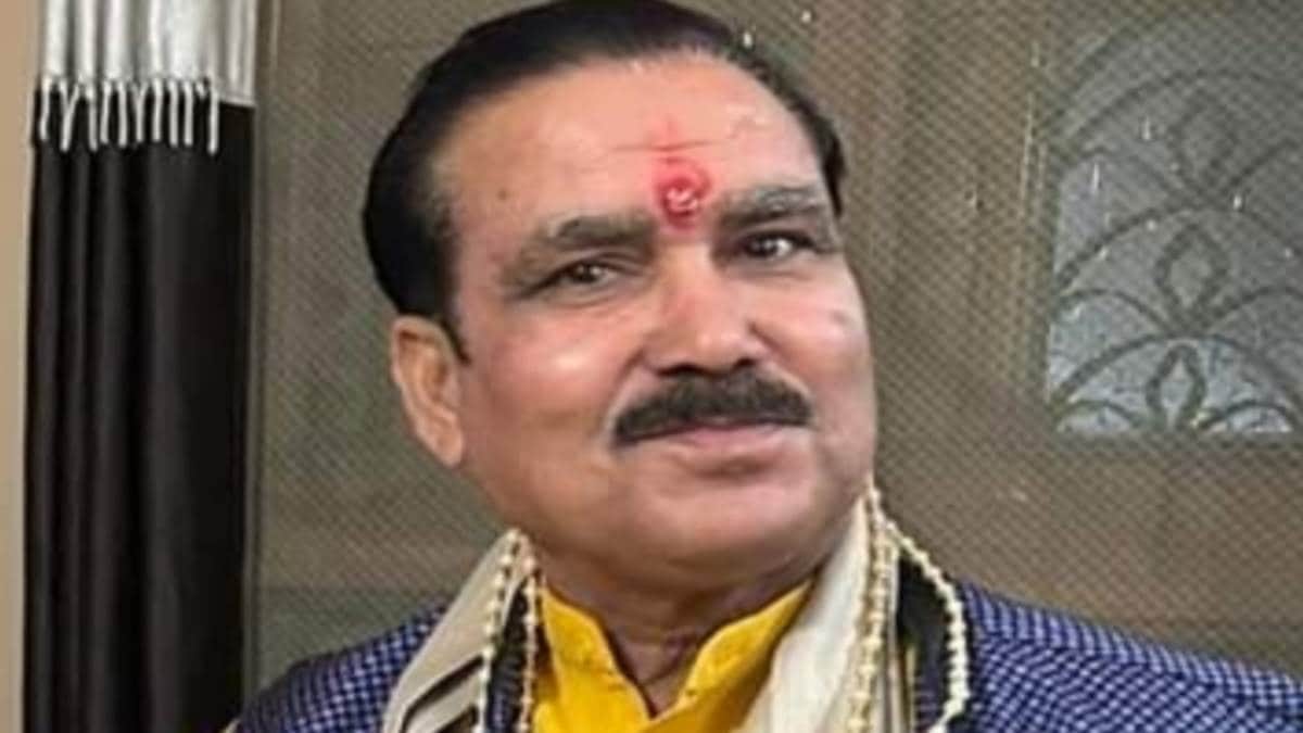 BJP District President served a notice to the Sarpanch