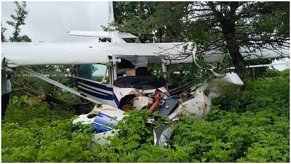 Aircraft Crash In Guna Today Two Pilots Injured Plane Accident Suspected Due to Engine Failure News in Hindi