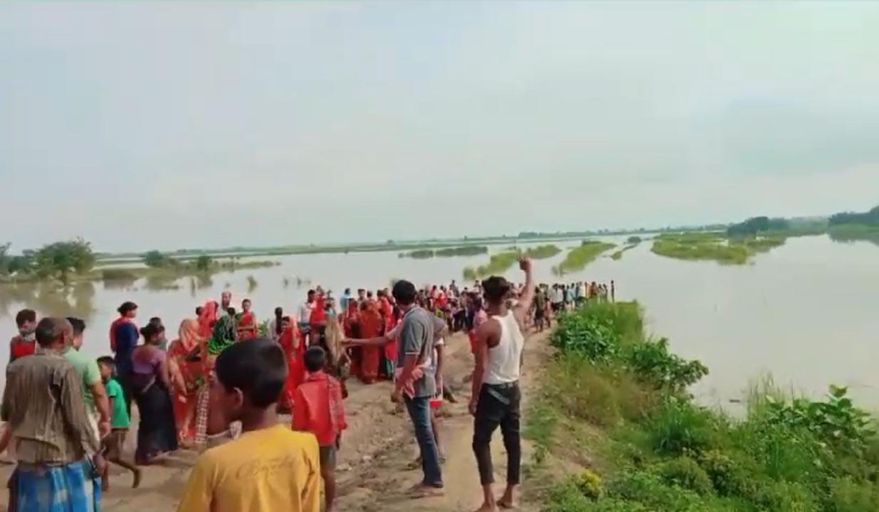 Bihar News: Boat full of farmers capsized in Bagmati river in Khagaria, two missing; Bihar News Updates