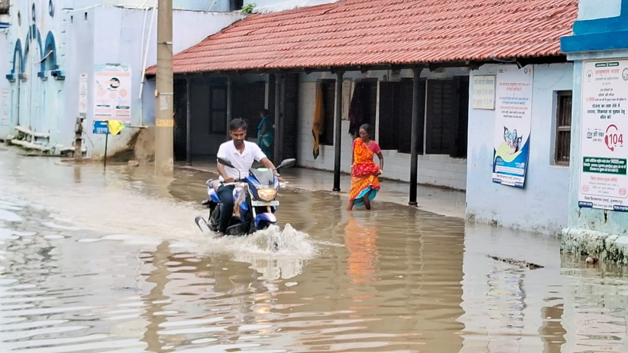 Bihar Weather: Sadar hospital and roads submerged due to one hour of rain in Muzaffarpur