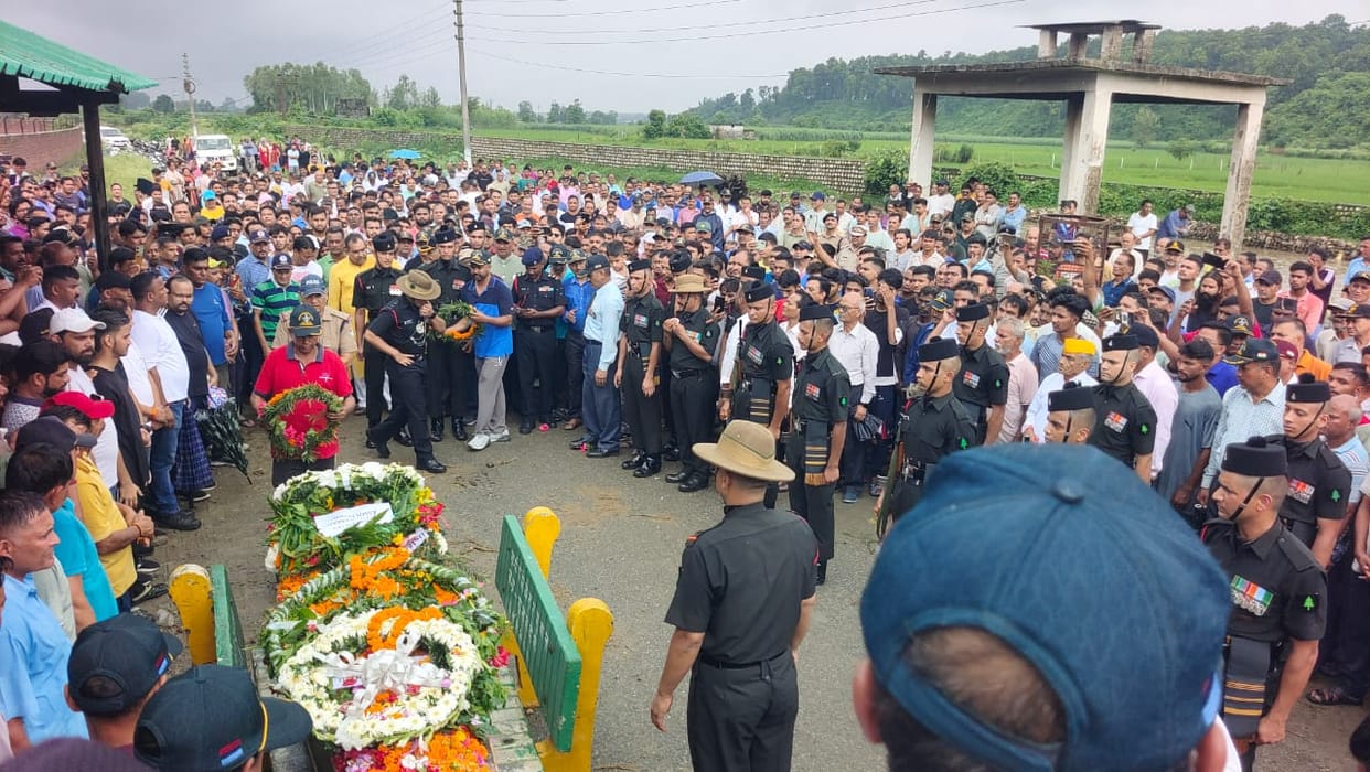 Uttarakhand Chamoli soldier Dipendra Kandhari Martyr in     Jammu and Kashmir Funeral today in dehradun