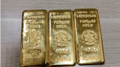 Gorakhpur businessman caught with illegal gold by customs team at Lucknow airport