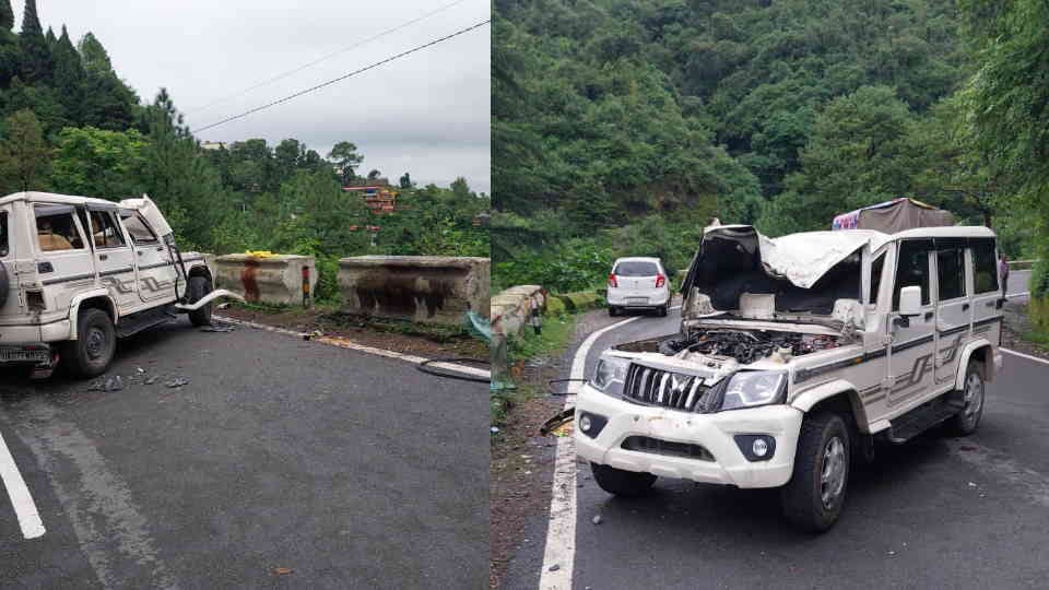 Bolero Car Accident on Dehradun Mussoorie road Five People Injured one is Serious