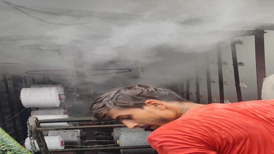 Meerut: Fire breaks out in power loom factory amid dense population, loss of Rs 20 lakh