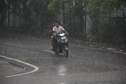 UP: Monsoon is kind again in the state, alert of heavy rain in more than 20 districts, highest rainfall occurr