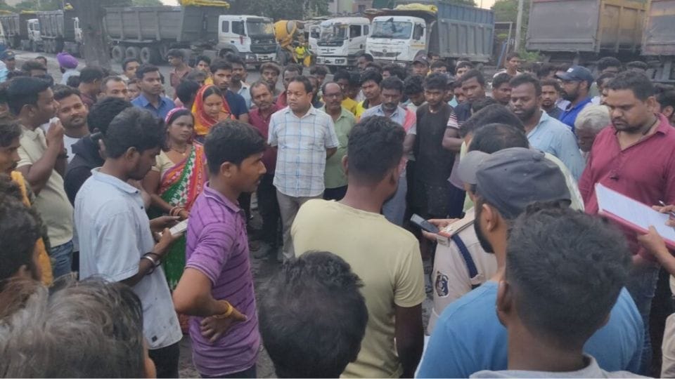 Young man died in road accident in Raigarh