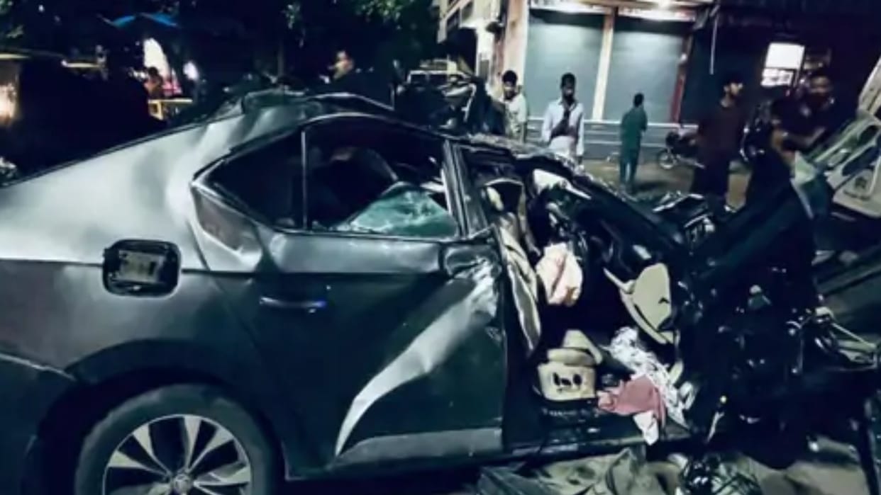 Jaipur Road Accident News Car Collides With Truck Three People Died Inside Story