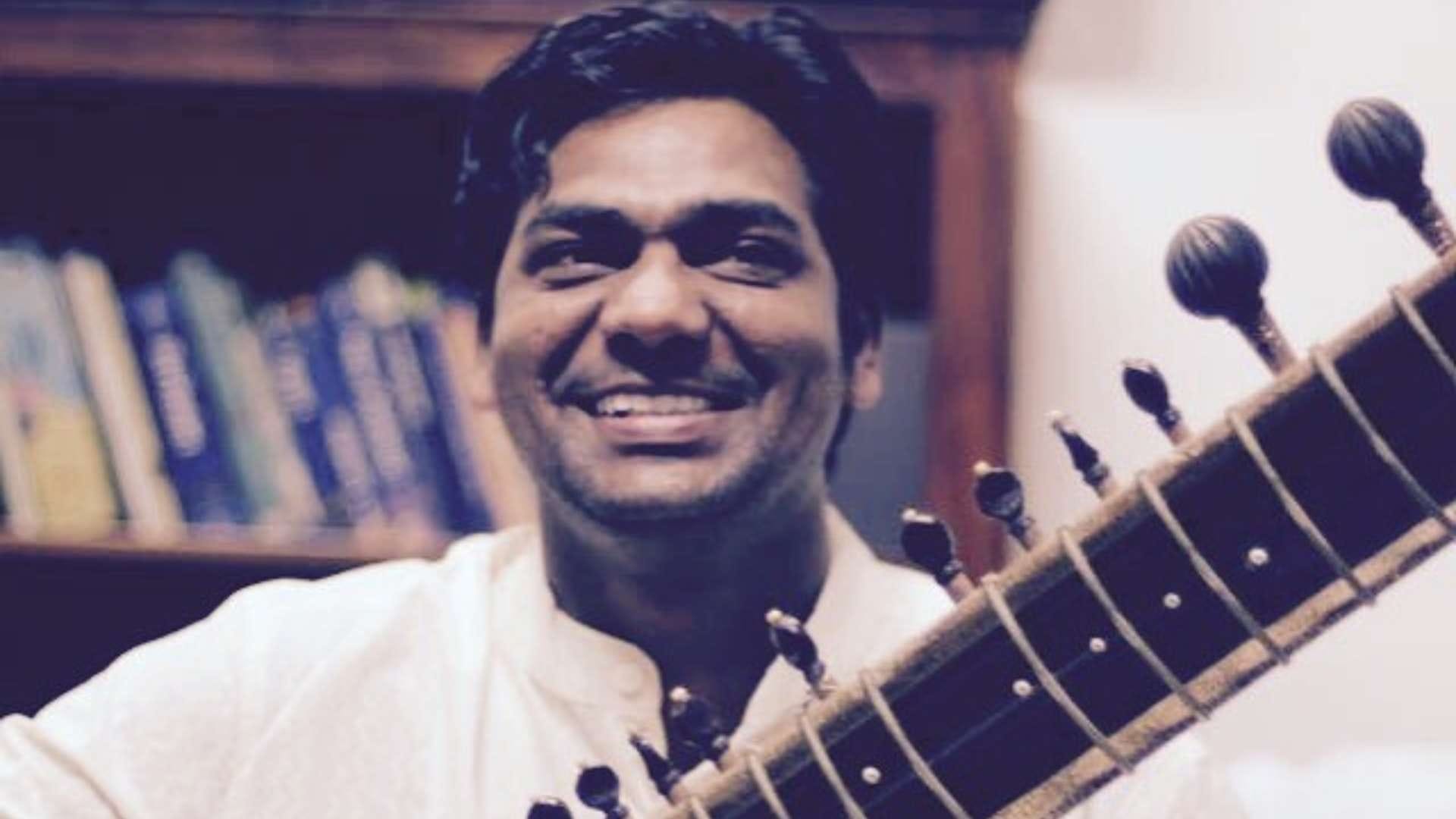 Zakir Khan Exclusive Interview with Pankaj Shukla Debut Tv Show Aapka Apna Zakir Indore Sitar Ramkatha Sony Tv