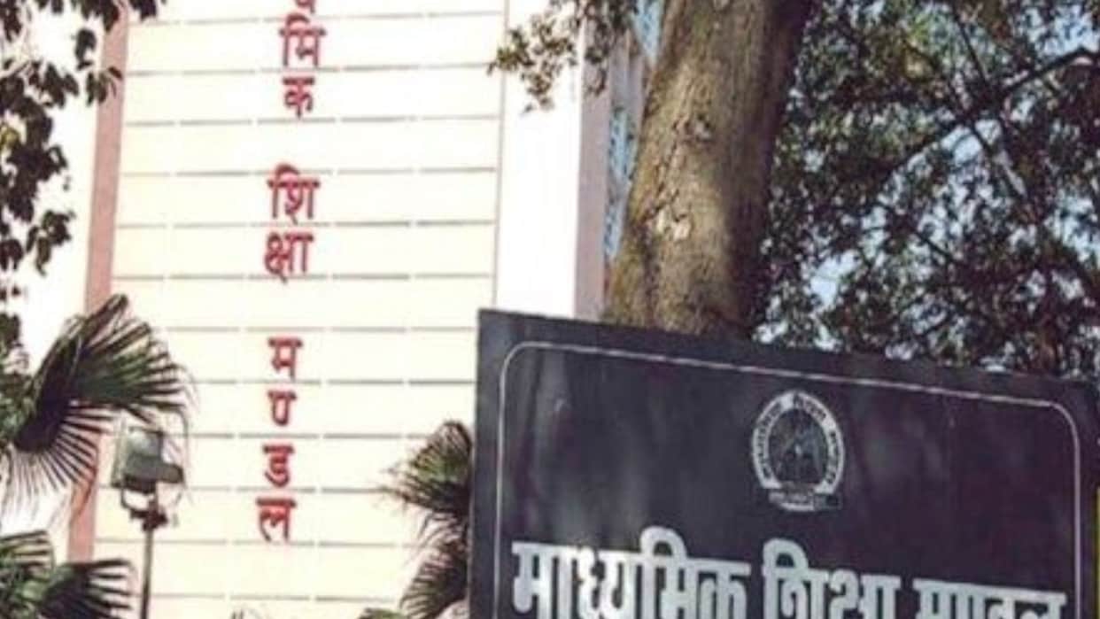 Orders were issued to stop the increment of 12 teachers for giving poor results in class 5th and 8th