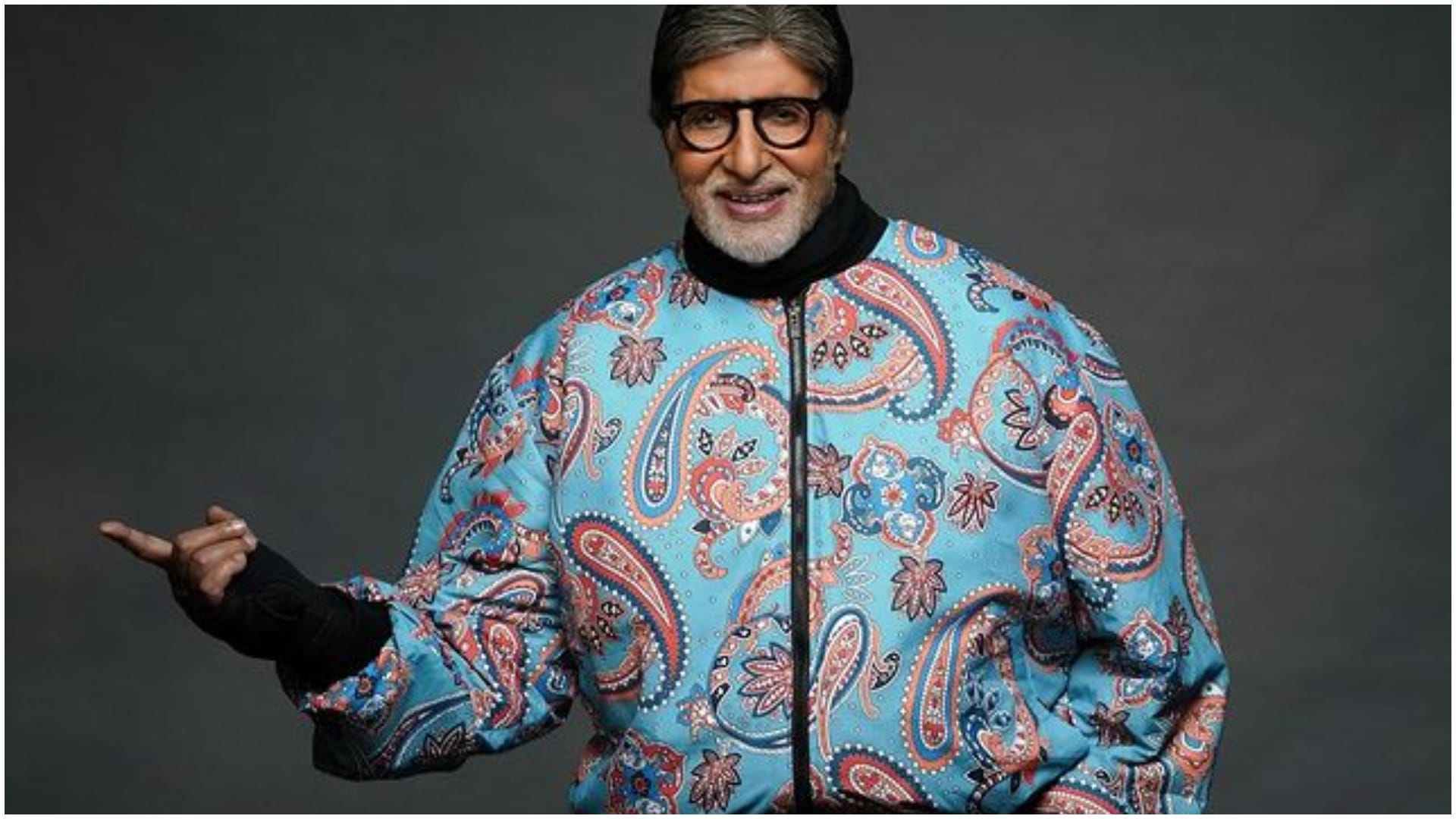 KBC 16 Host Amitabh Bachchan said he would shoot for three films at time Jaya took care of their children
