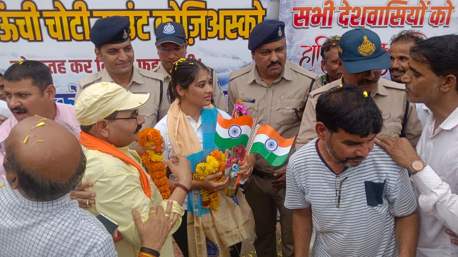 Independence Day 2024: MP's daughter Muskaan will hoist the tricolor on highest peak of Australian continent