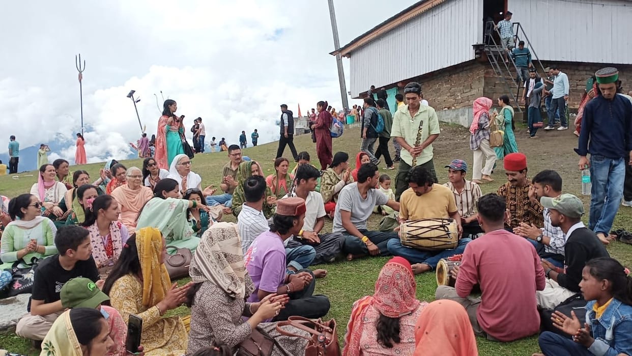 On the last Monday of Sawan, devotees gathered at Bijli Mahadev