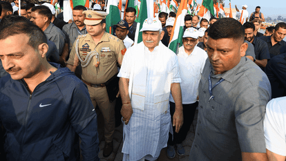 Tiranga rally LG manoj sinha leads and top officials participated in Srinagar