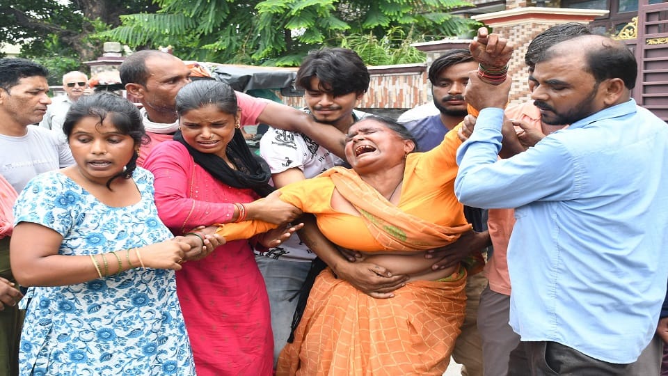 Ruckus among family demanding compensation after couple death due to cow dung septic tank gas in haldwani