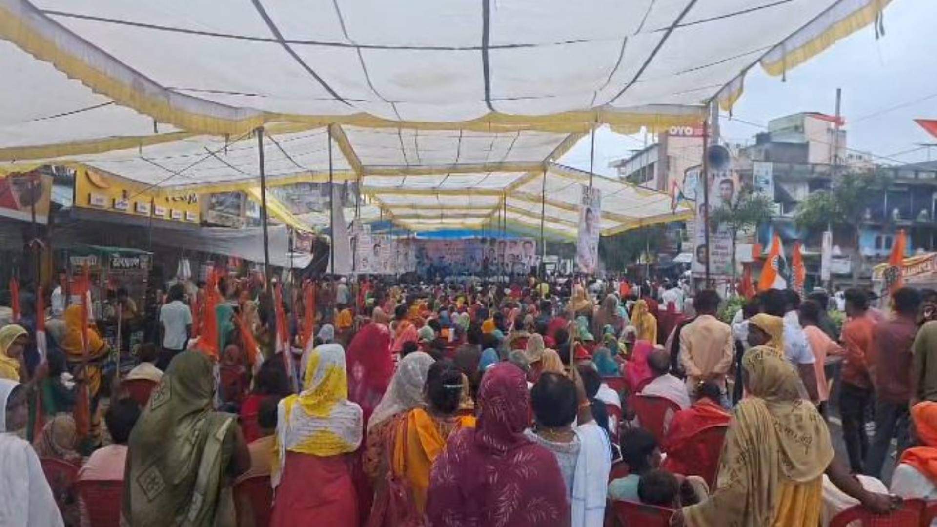 Congress Protest in Sagar Hundreds of workers including Patwari came out to surround Collectorate